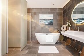 JBAY Beachfront Boutique Hotel
