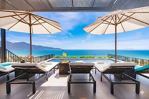 JBAY Beachfront Boutique Hotel