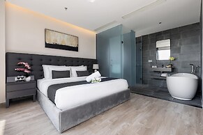 JBAY Beachfront Boutique Hotel