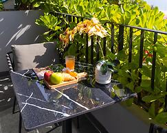 JBAY Beachfront Boutique Hotel