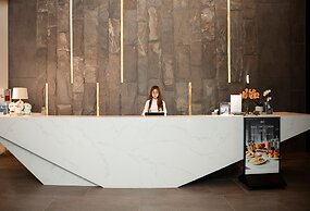 JBAY Beachfront Boutique Hotel