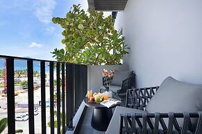 JBAY Beachfront Boutique Hotel