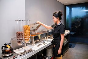 JBAY Beachfront Boutique Hotel