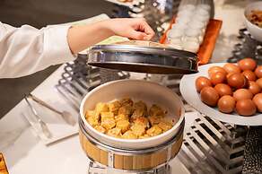 JBAY Beachfront Boutique Hotel