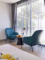 JBAY Beachfront Boutique Hotel