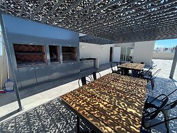 Splendid, Modern, and Cozy With Pool