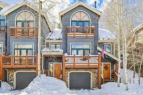 4 Bedroom Townhome Near Snowflake Lift - Walk to Slopes!