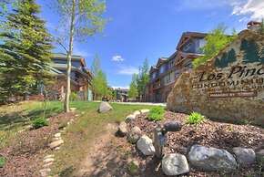 Premier 2 Bedroom Townhome Across From Snowflake Lift - Walk to Lifts