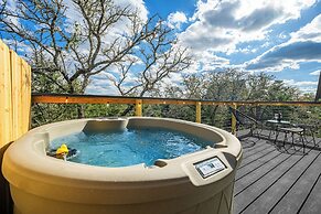 ARES Treehouse Fredericksburg