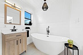 ARES Treehouse Fredericksburg