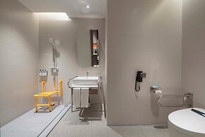 Holiday Inn Express Hai'an Railway Station by IHG