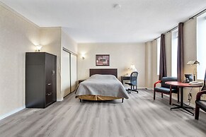 Royal Inn and Suites at Guelph