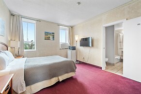 Royal Inn and Suites at Guelph