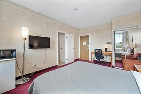 Royal Inn and Suites at Guelph