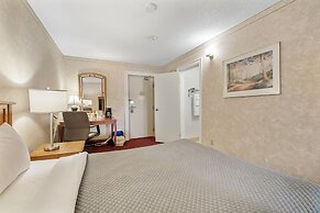Royal Inn and Suites at Guelph