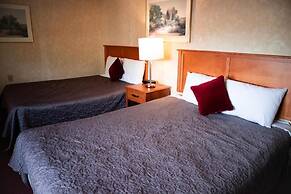 Royal Inn and Suites at Guelph