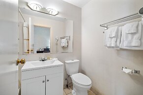 Royal Inn and Suites at Guelph