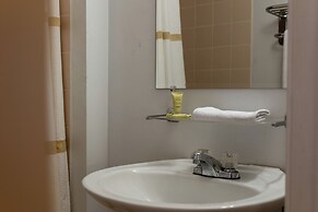 Royal Inn and Suites at Guelph