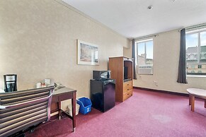 Royal Inn and Suites at Guelph