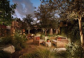 Frame Hotel - SoCo