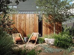 Frame Hotel - SoCo