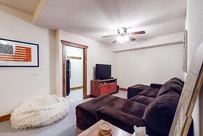 Ski In, Ski Out 3 Bedroom Townhome at Snowflake Lift - Private Hot Tub