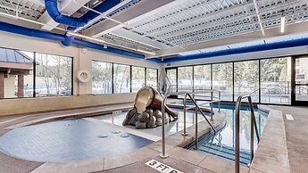 3 Bedroom Ski In/ski Out Condo at The Village at Breckenridge