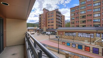 Comfortable 3-bedroom Ski In/out Condo at Peak 9 - Village at Breckenr