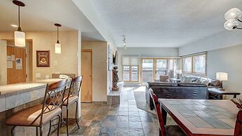 Comfortable 3-bedroom Ski In/out Condo at Peak 9 - Village at Breckenr