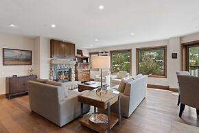 Beaver Creek Village Ski In, Ski Out 2 Bedroom Residence With Pool