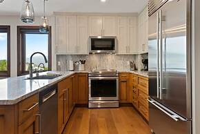 Beaver Creek Village Ski In, Ski Out 2 Bedroom Residence With Pool