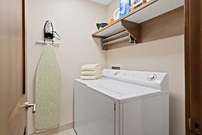 Beaver Creek Village Ski In, Ski Out 2 Bedroom Residence With Pool