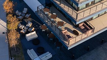 Denizen Hotel