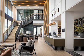 Denizen Hotel