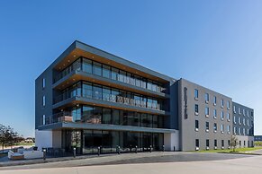 Denizen Hotel