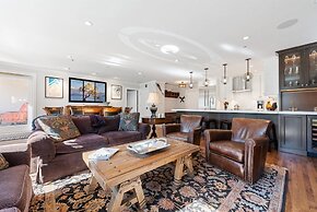 Beaver Creek Residences - 2 Bedroom Luxury Ski In/out Condo