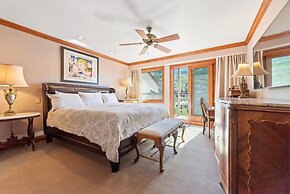 Beaver Creek Residences - 2 Bedroom Luxury Ski In/out Condo