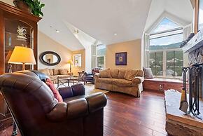 2 Bedroom Luxury Condo in Beaver Creek Village - Ski In/ski Out