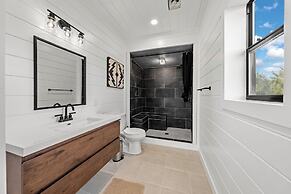 BIA Treehouse Fredericksburg