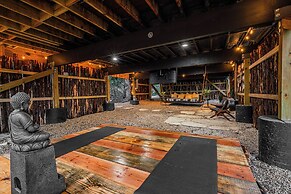 BIA Treehouse Fredericksburg