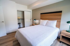 Chugach Naswik Suites