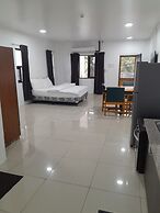 White Diamond Apartment