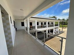 White Diamond Apartment