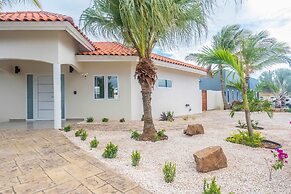 Breathtaking Prvt 4BR Pool Villa 5 Min to Beach