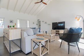 Breathtaking Prvt 4BR Pool Villa 5 Min to Beach