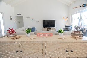 Breathtaking Prvt 4BR Pool Villa 5 Min to Beach