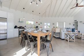 Breathtaking Prvt 4BR Pool Villa 5 Min to Beach