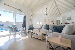 Breathtaking Prvt 4BR Pool Villa 5 Min to Beach