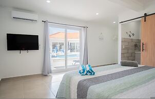 Breathtaking Prvt 4BR Pool Villa 5 Min to Beach