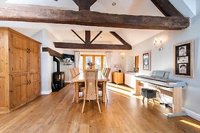 Bank Farm House Stunning House & Gardens